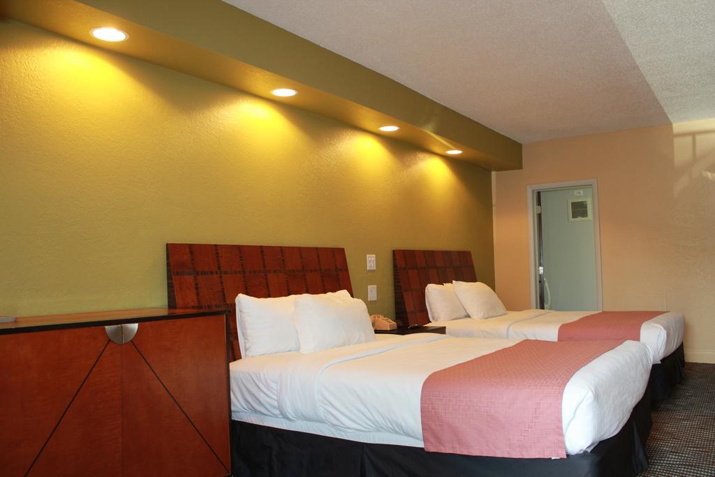 Excel Inn & Suites 夏律第镇 客房 照片
